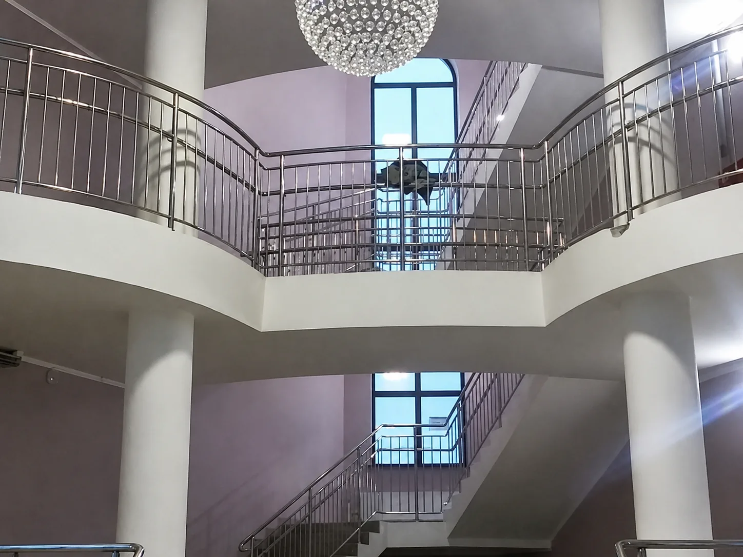 Ограждения входной группы и пандуса из нержавеющей стали